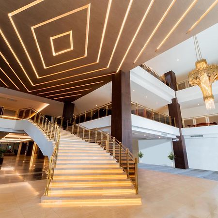 טאגבילראן סיטי Metrocentre Hotel מראה חיצוני תמונה