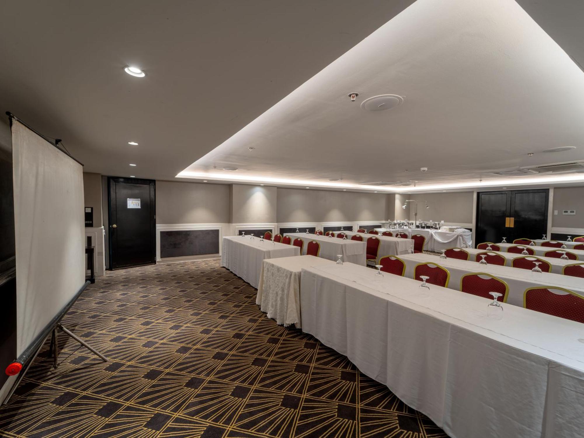 טאגבילראן סיטי Metrocentre Hotel מראה חיצוני תמונה
